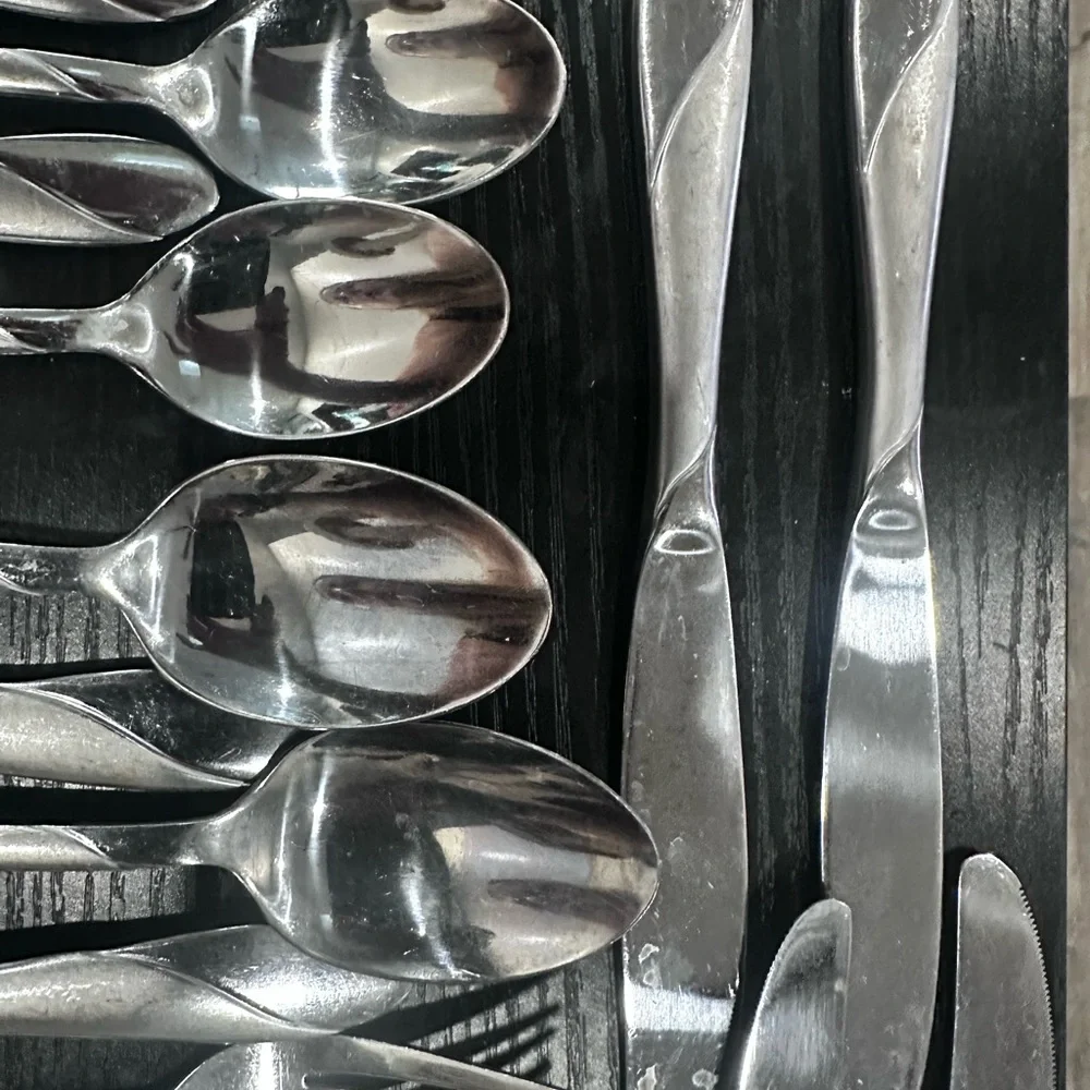 Cambridge SWIRL SAND SS Flatware 20 Piece Lot Satin & Gloss Service for 4 plus